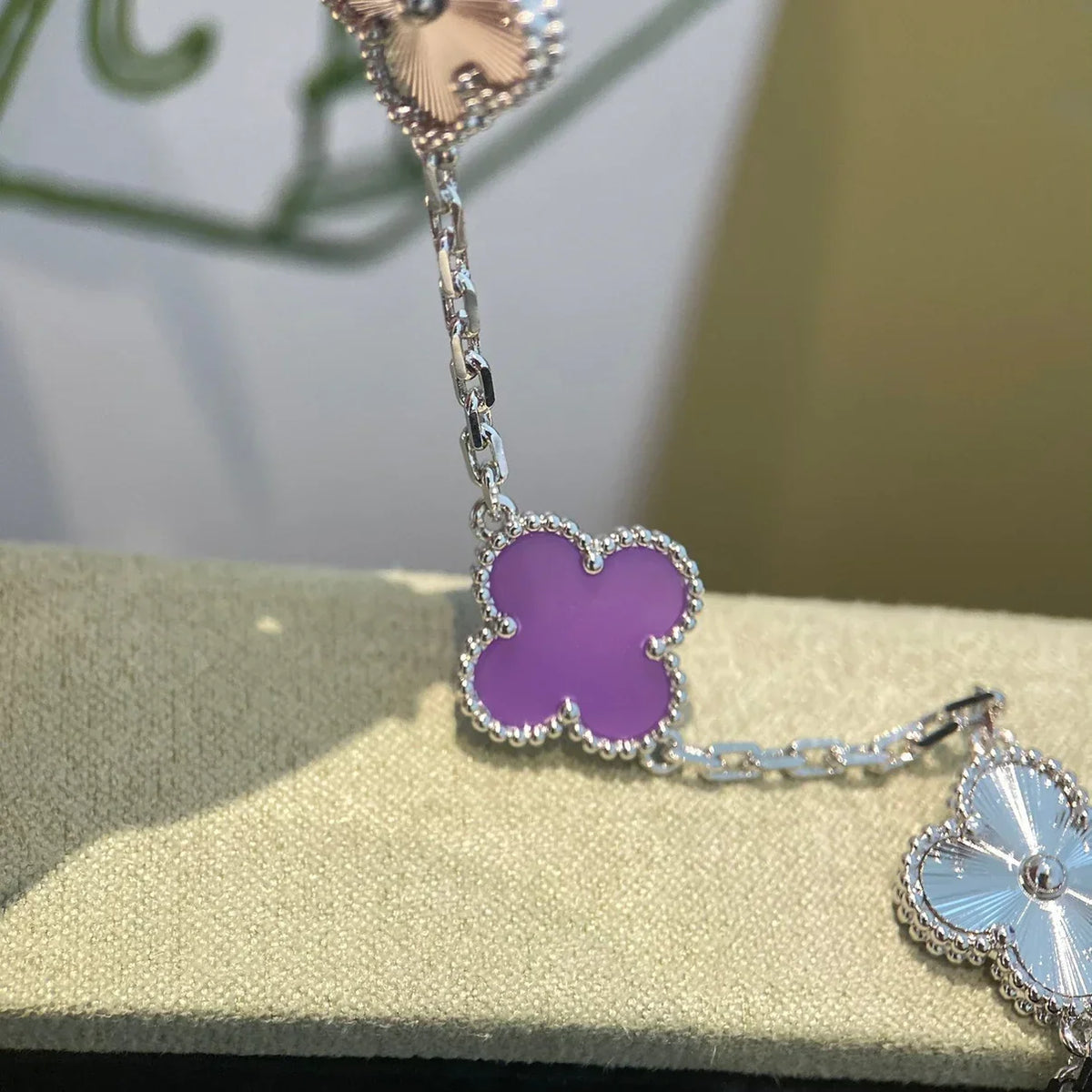 [⭐Miroze ]New  CLOVER 5 MOTIF VIOLET BRACELET COLLECTION