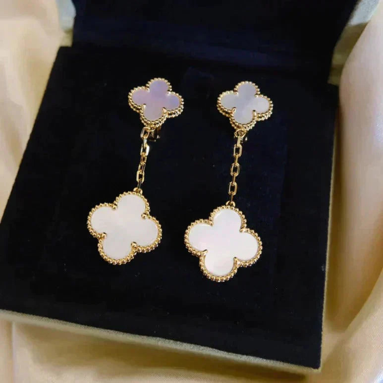 [⭐Miroze]CLOVER 2 MOTIF WHITE MOP EARRINGS