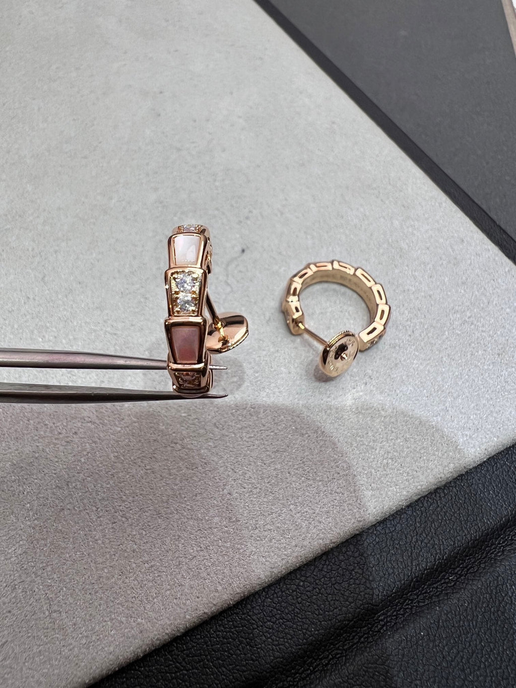 [⭐Veya]SERPENTI MOP PINK GOLD EARRINGS
