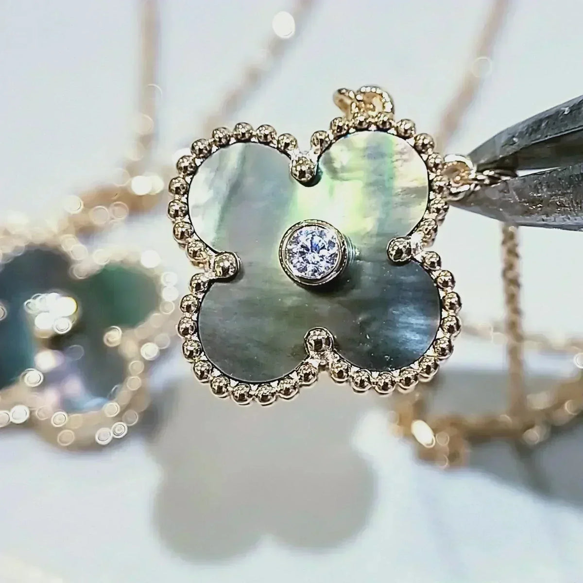 ⭐Miroze CLOVER 15MM DIAMOND AND MOTHER-OF-GREY NECKLACE