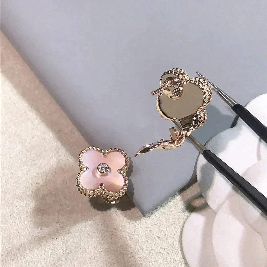 ⭐Miroze CLOVER MEDIUM 1 MOTIFS  PINK MOP DIAMOND EARRINGS