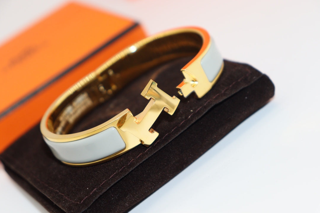 ⭐Miroze H LIGHT BLUE BRACELET