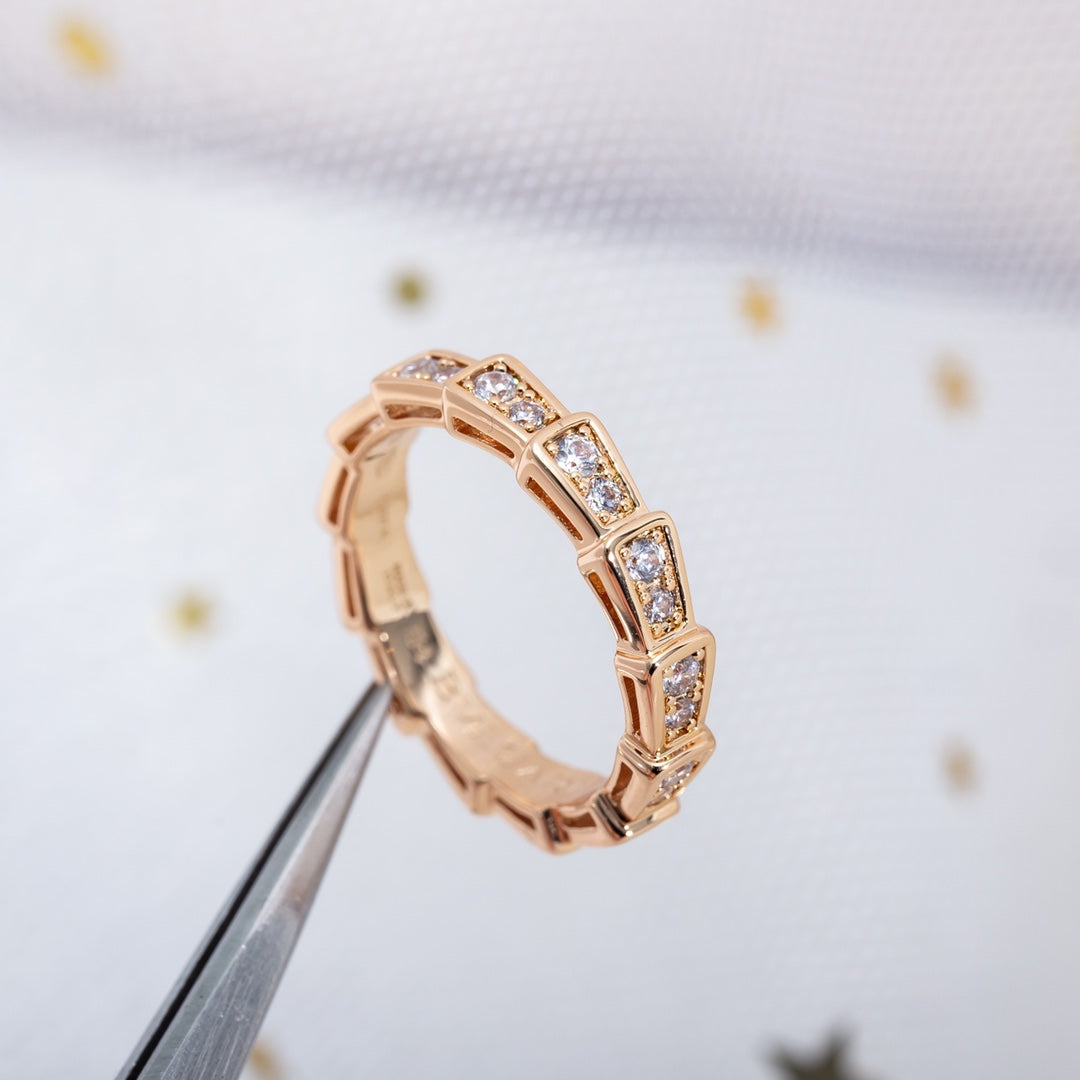 [⭐Veya]SERPENTI RING PINK GOLD DIAMOND PAVED 3MM