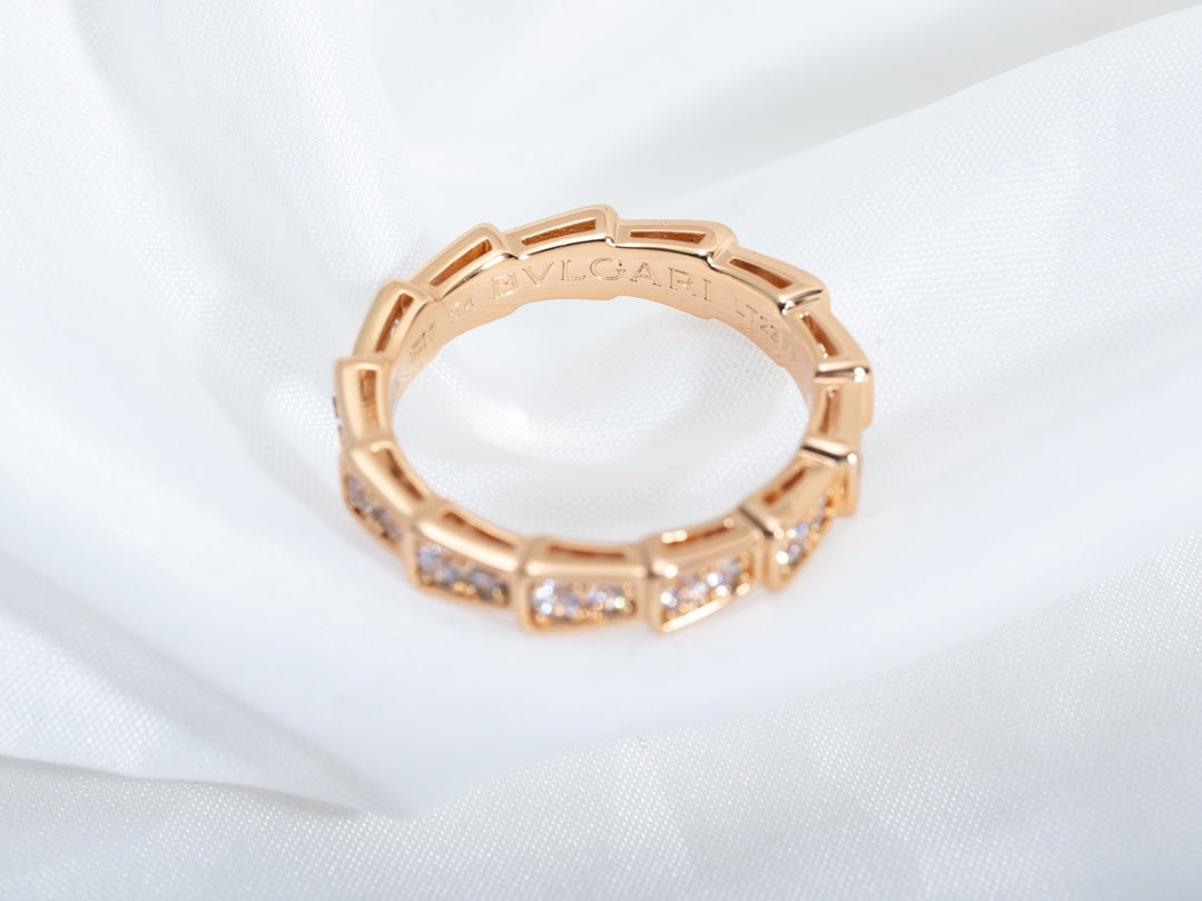 [⭐Veya]SERPENTI RING PINK GOLD DIAMOND PAVED 3MM
