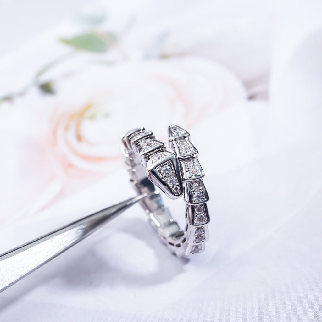 [⭐Veya]SERPENTI RING SILVER DIAMOND PAVED 4MM