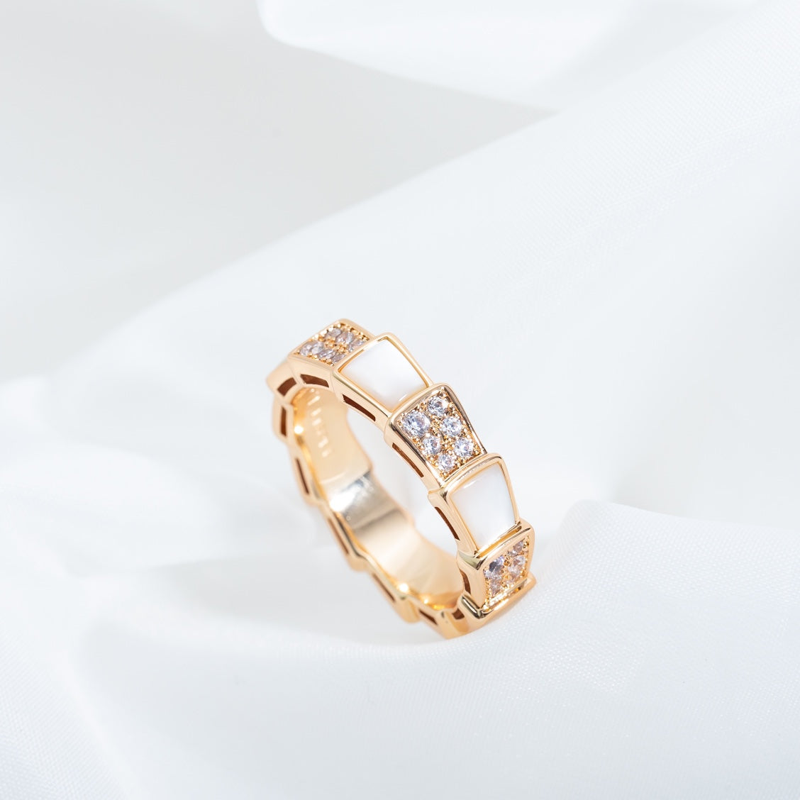 [⭐Miroze]SERPENTI RING PINK GOLD MOP DIAMOND PAVED 4MM