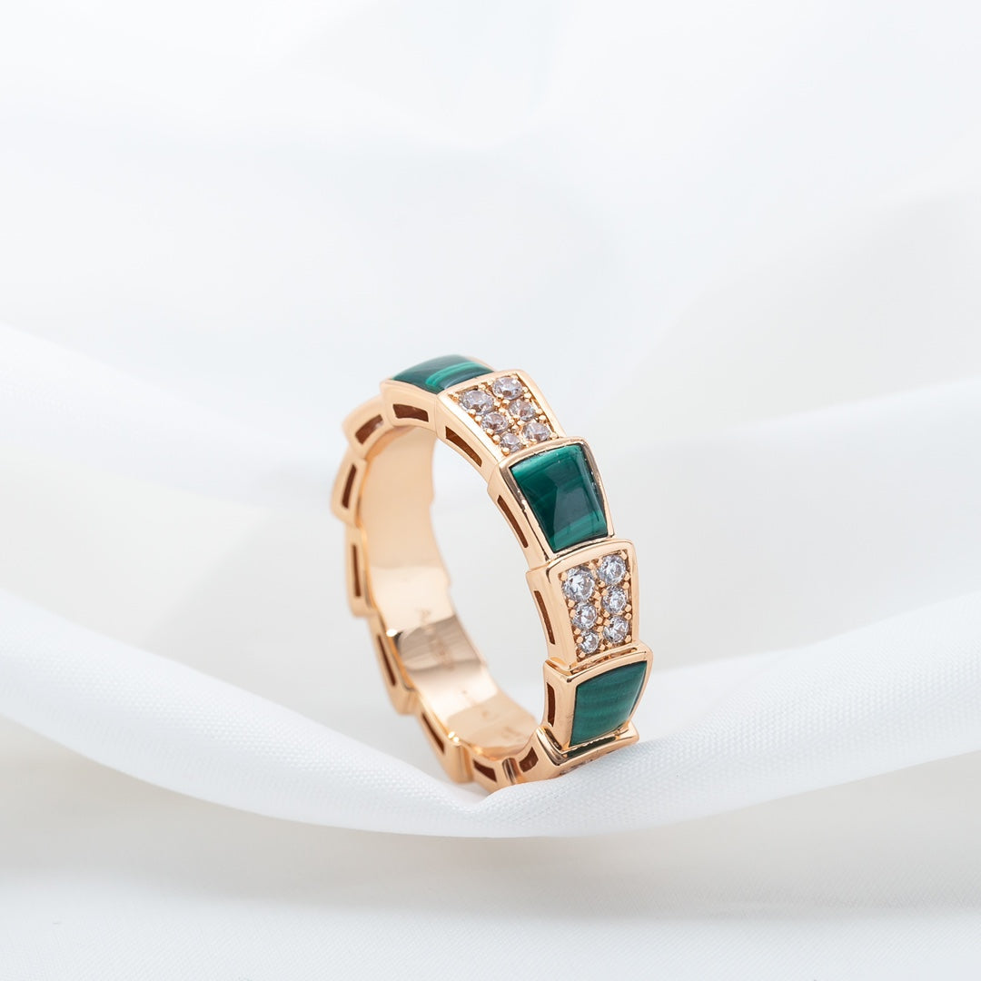 [⭐Veya]SERPENTI RING PINK GOLD MALACHITE DIAMOND PAVED 4MM