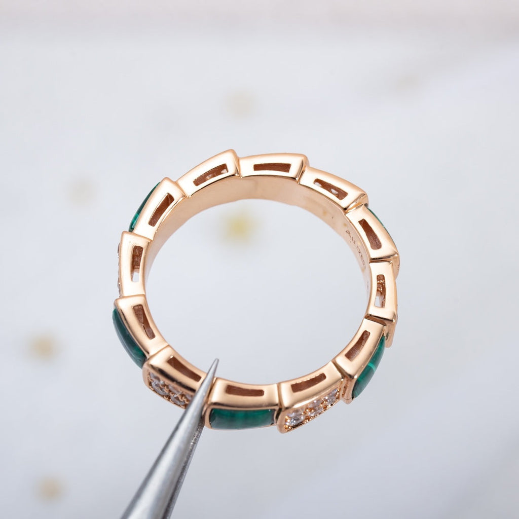 [⭐Veya]SERPENTI RING PINK GOLD MALACHITE DIAMOND PAVED 4MM