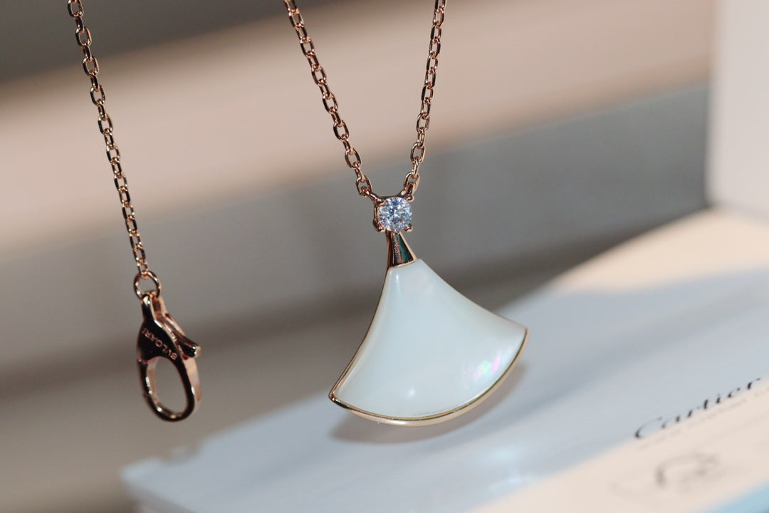 [⭐Veya]DREAM NECKLACE WHITE MOP PINK GOLD 1 DIAMOND