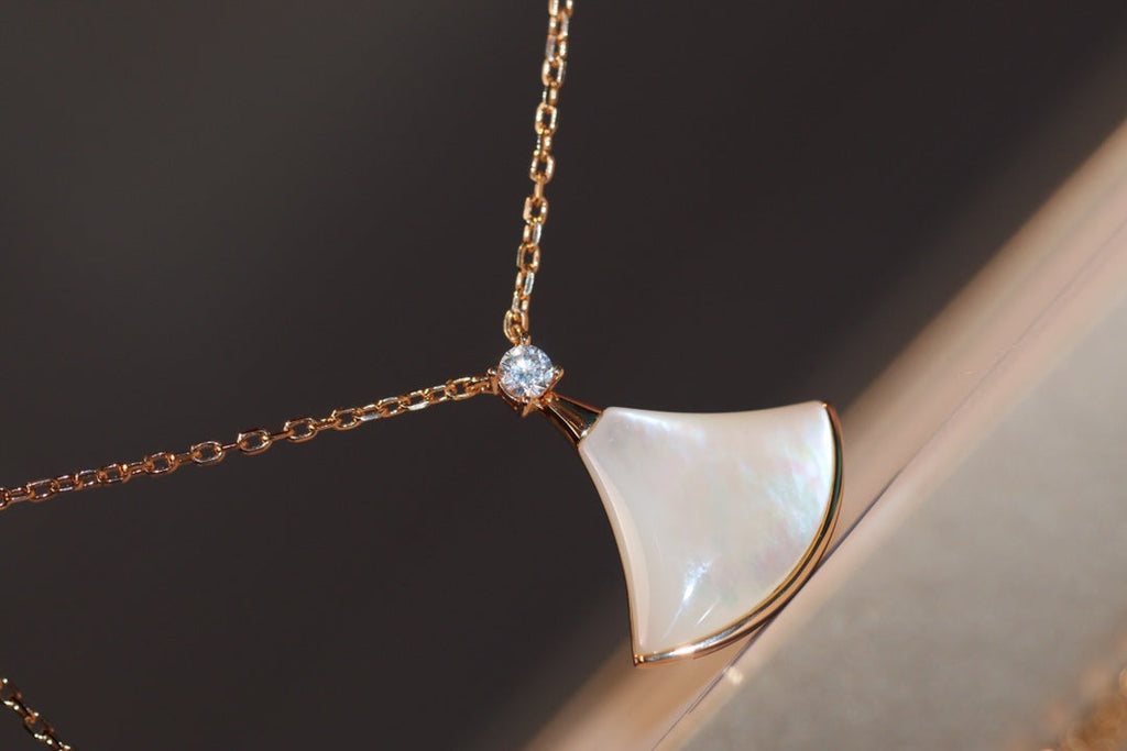 [⭐Veya]DREAM NECKLACE WHITE MOP PINK GOLD 1 DIAMOND