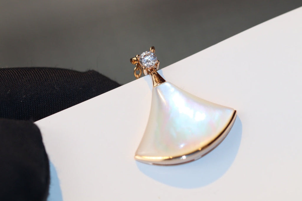 [⭐Veya]DREAM NECKLACE WHITE MOP PINK GOLD 1 DIAMOND