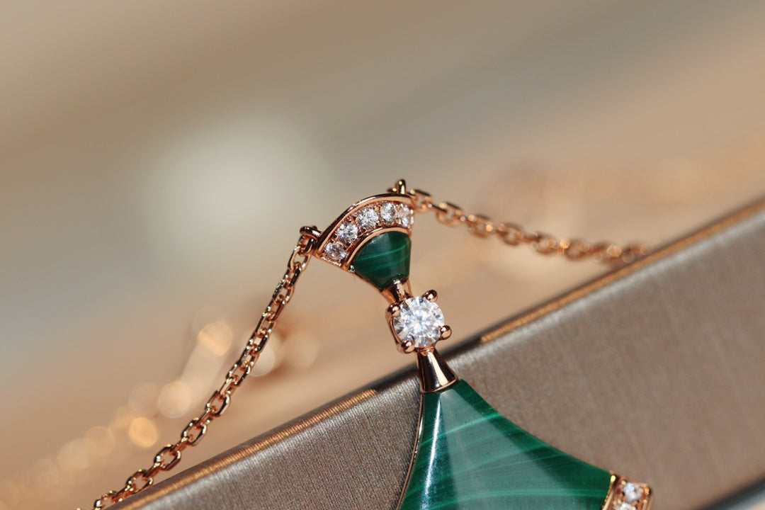 [⭐Veya]DREAM NECKLACE MALACHITE DIAMOND