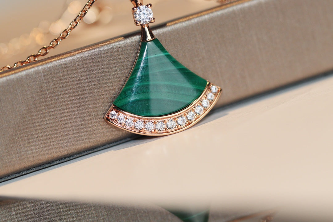[⭐Veya]DREAM NECKLACE MALACHITE DIAMOND