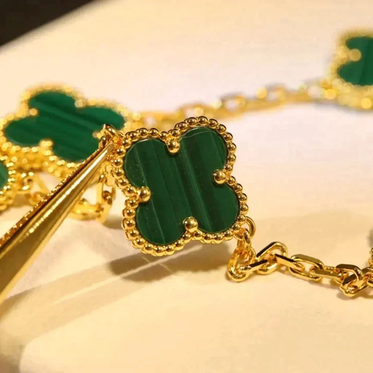 [⭐Miroze ]New  CLOVER 5 MOTIF MALACHITE BRACELET COLLECTION