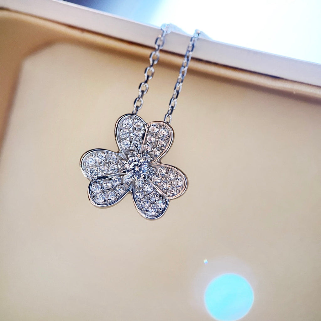 ⭐Miroze CLOVER DIAMOND NECKLACE SILVER