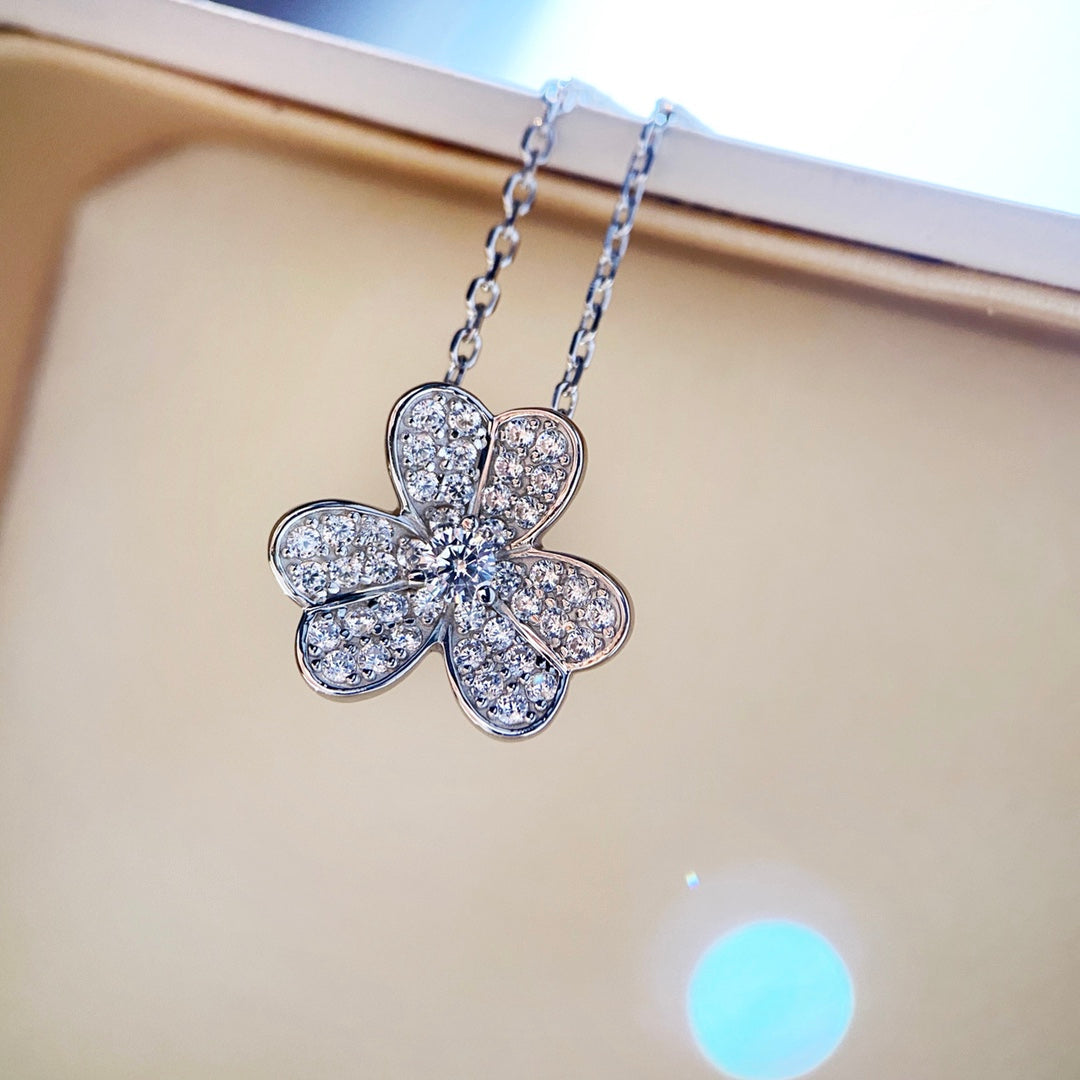 [⭐Miroze]CLOVER DIAMOND NECKLACE SILVER