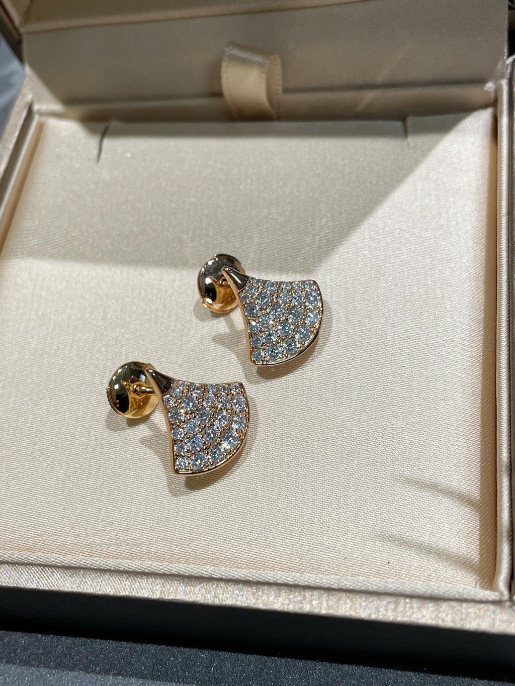 [⭐Veya]DREAM STUD EARRINGS DIAMOND