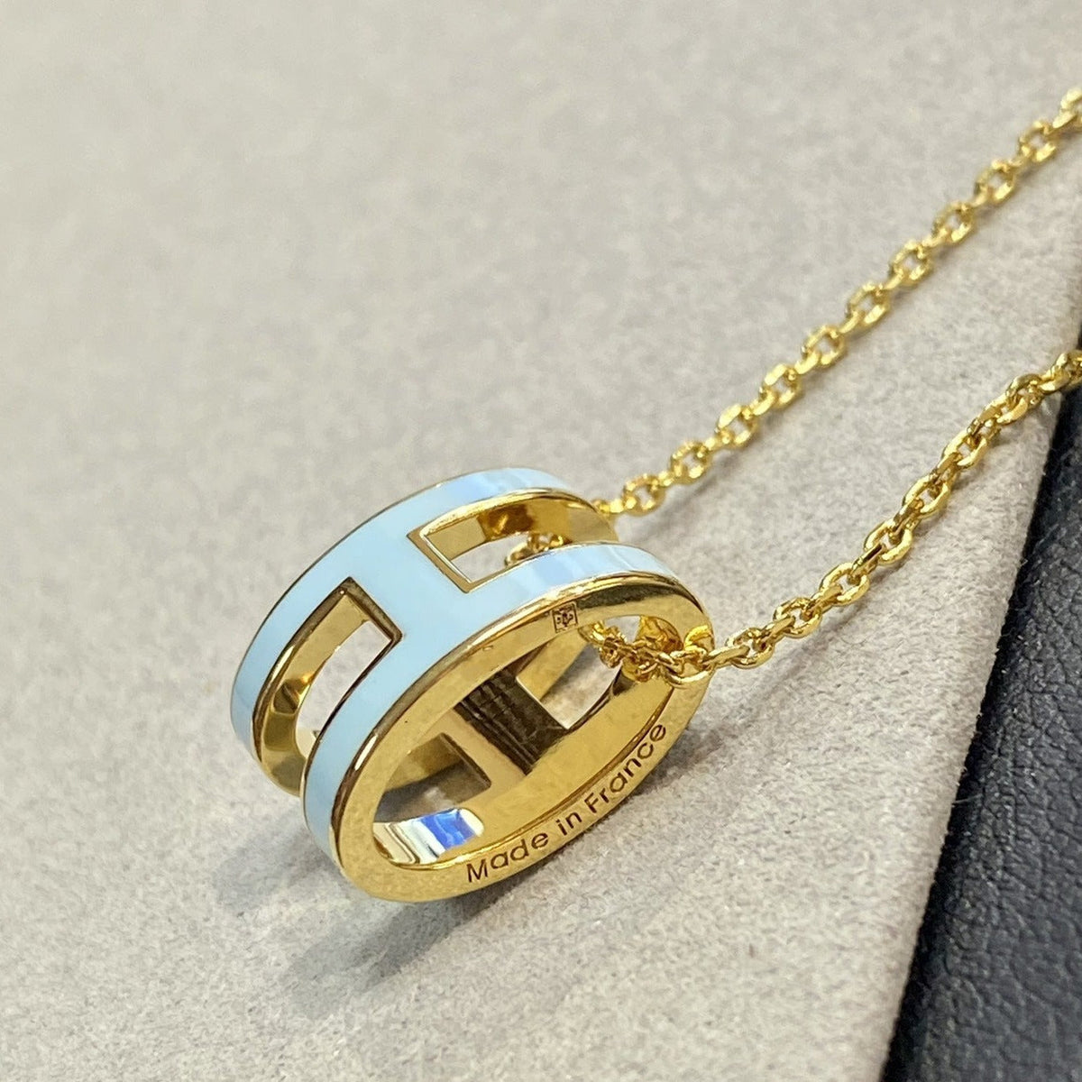 ⭐Miroze POP H LIGHT BLUE NECKLACE