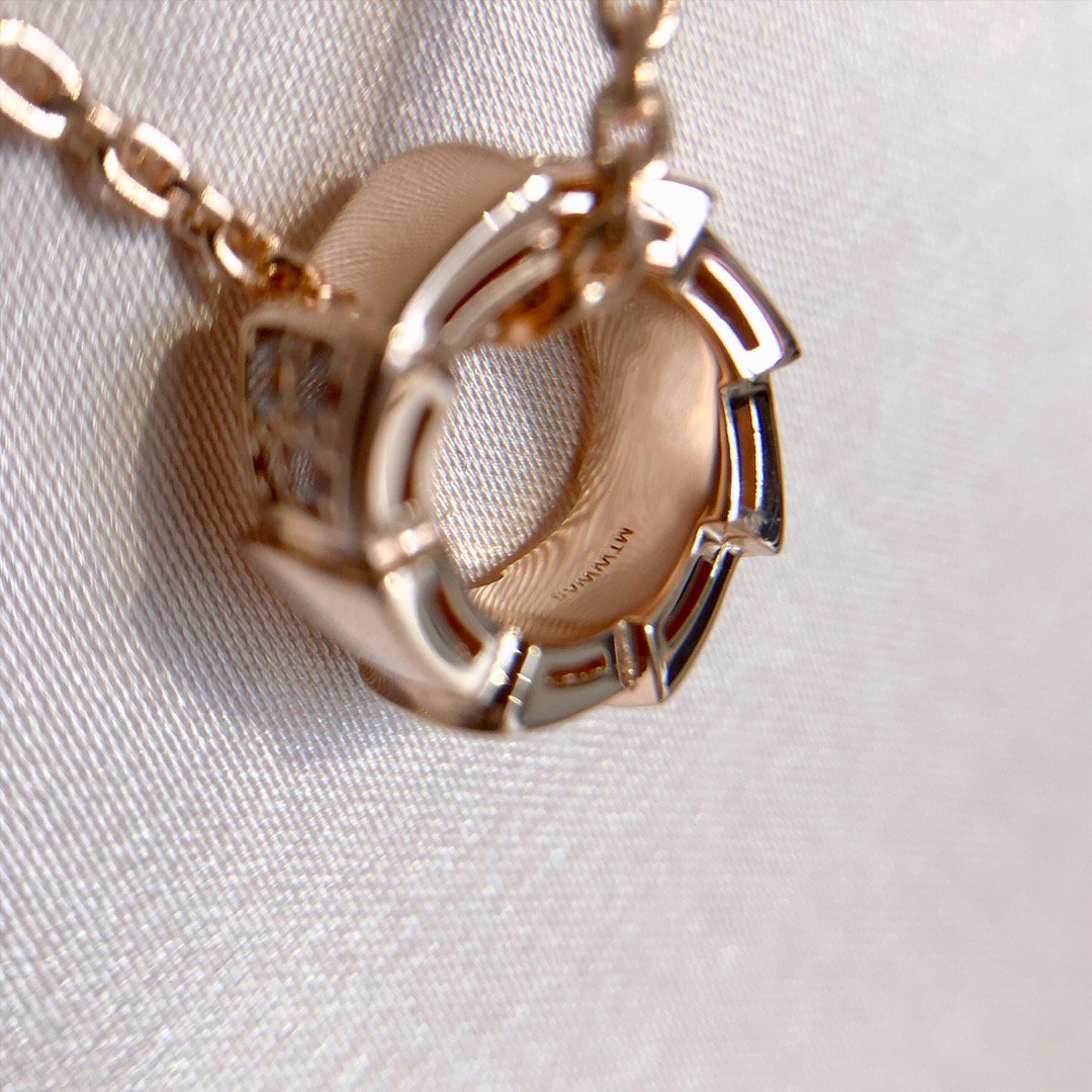 [⭐Veya]SERPENTI PEDANT DIAMOND PINK GOLD NECKLACE