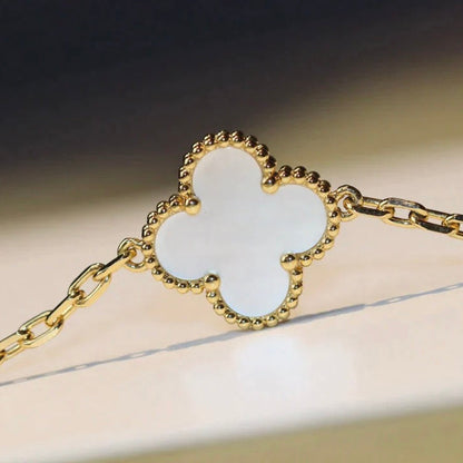 [⭐Miroze]CLOVER 20 MOTIFS WHITE MOP NECKLACE