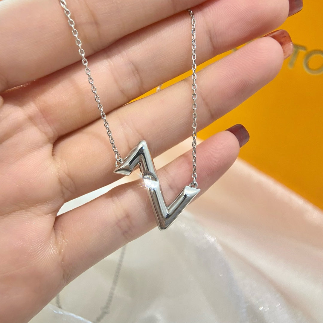 ⭐Miroze VOLTE UPSIDE DOWN NECKLACE
