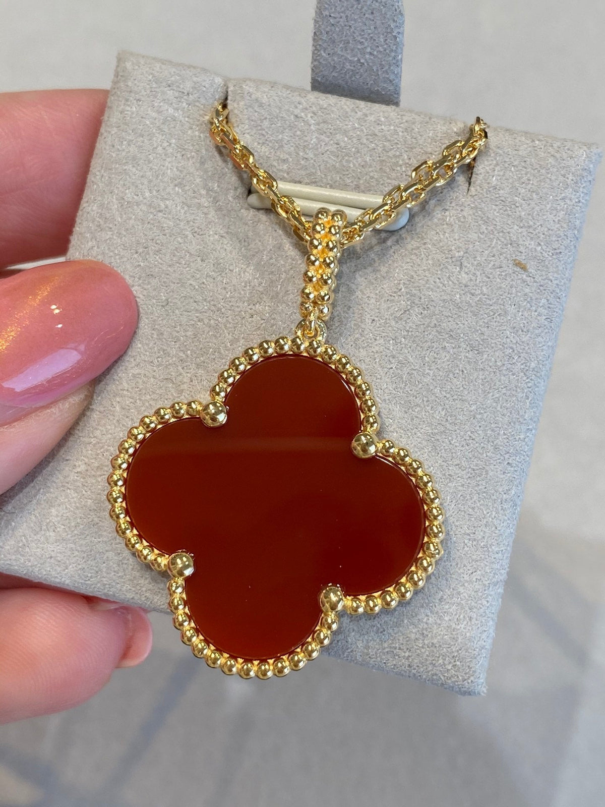 ⭐Miroze CLOVER 25MM NECKLACE GOLD CARNELIAN