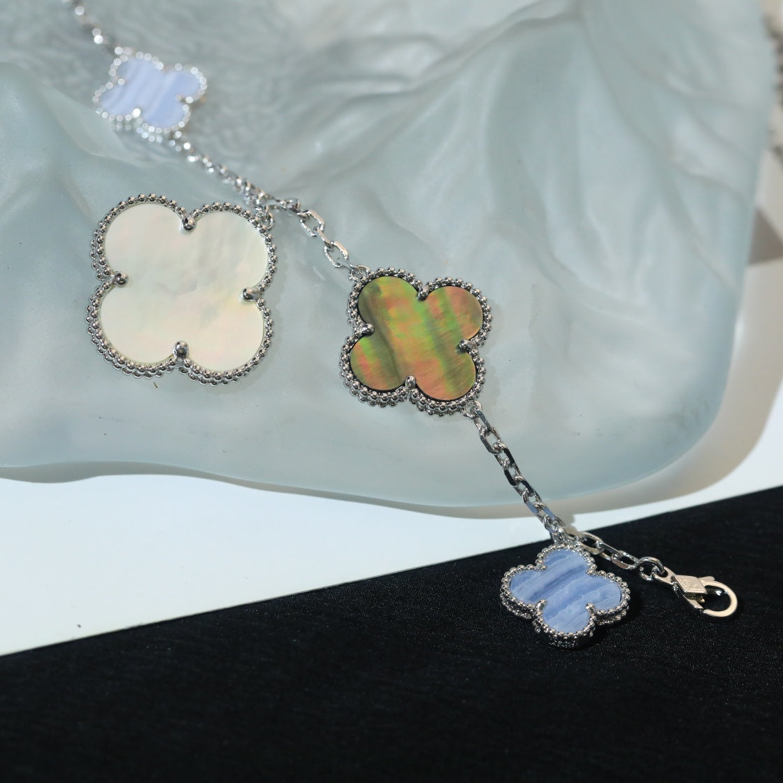 ⭐Miroze CLOVER BRACELET 5 MOTIFS MOP CHALCEDONY SILVER
