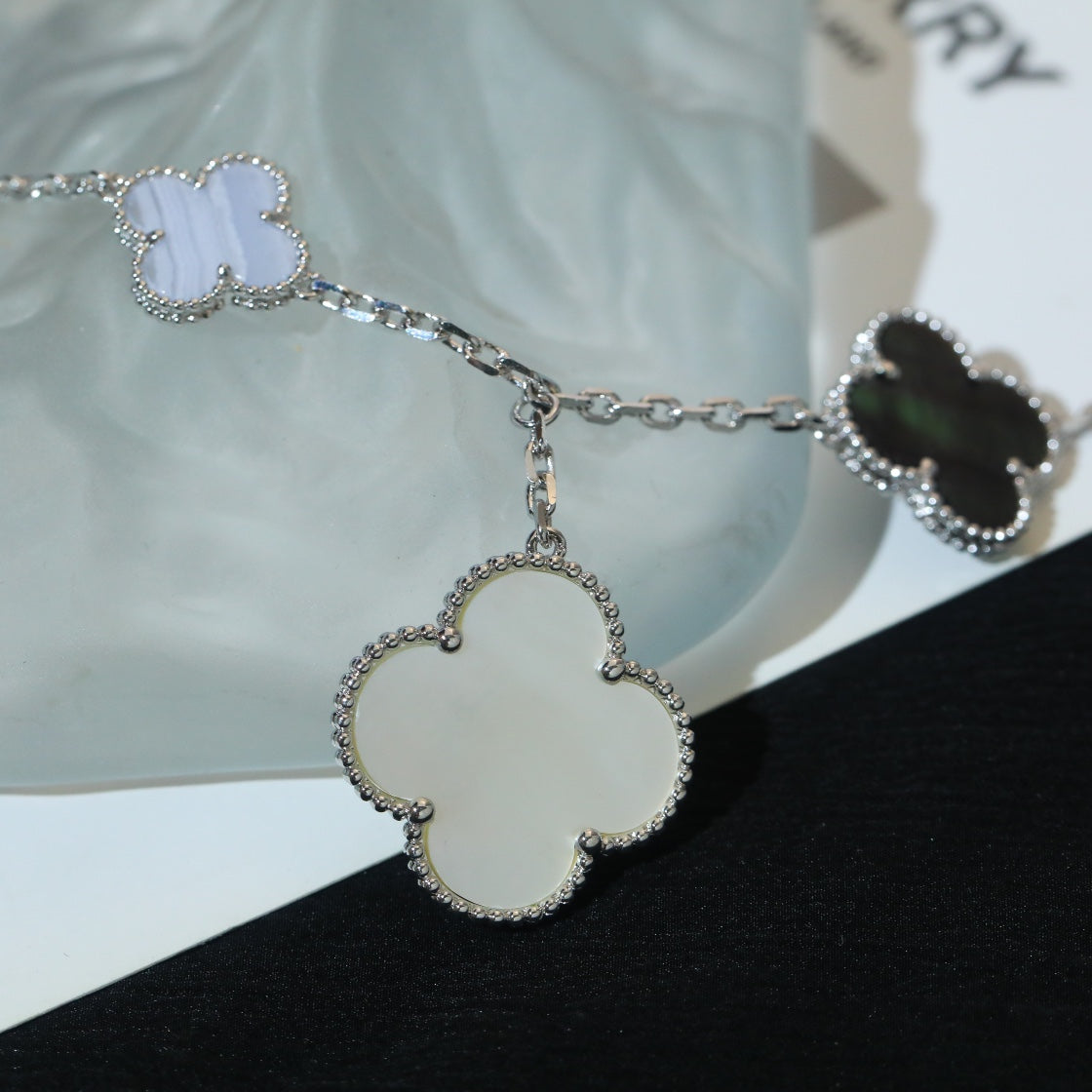⭐Miroze CLOVER BRACELET 5 MOTIFS MOP CHALCEDONY SILVER