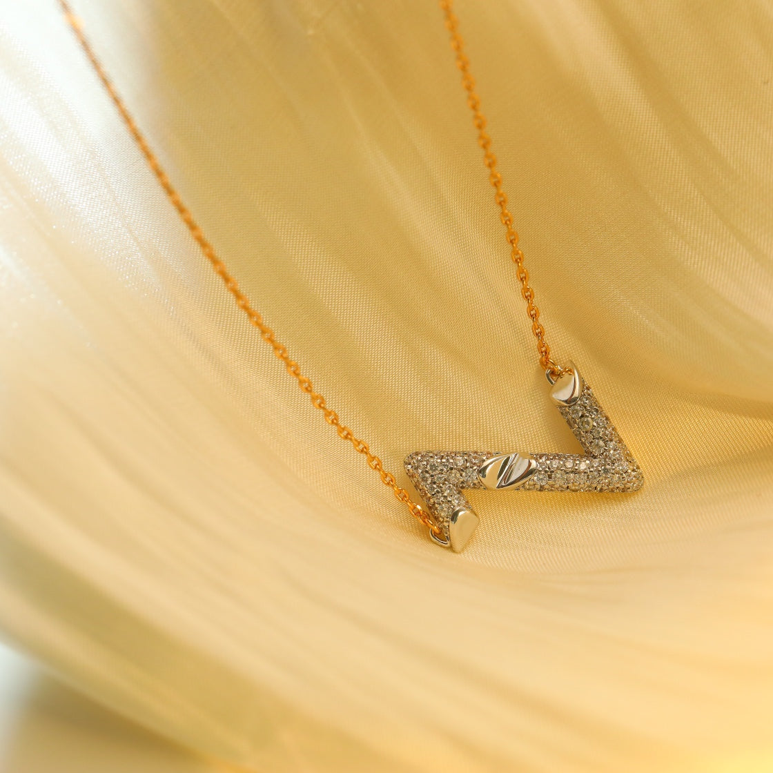 [⭐Miroze]VOLT SILVER DIAMOND PEDANT NECKLACE