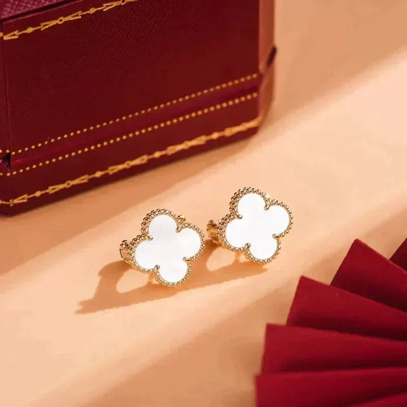 ⭐Miroze CLOVER MEDIUM 1 MOTIFS  WHITE MOP STUD EARRINGS
