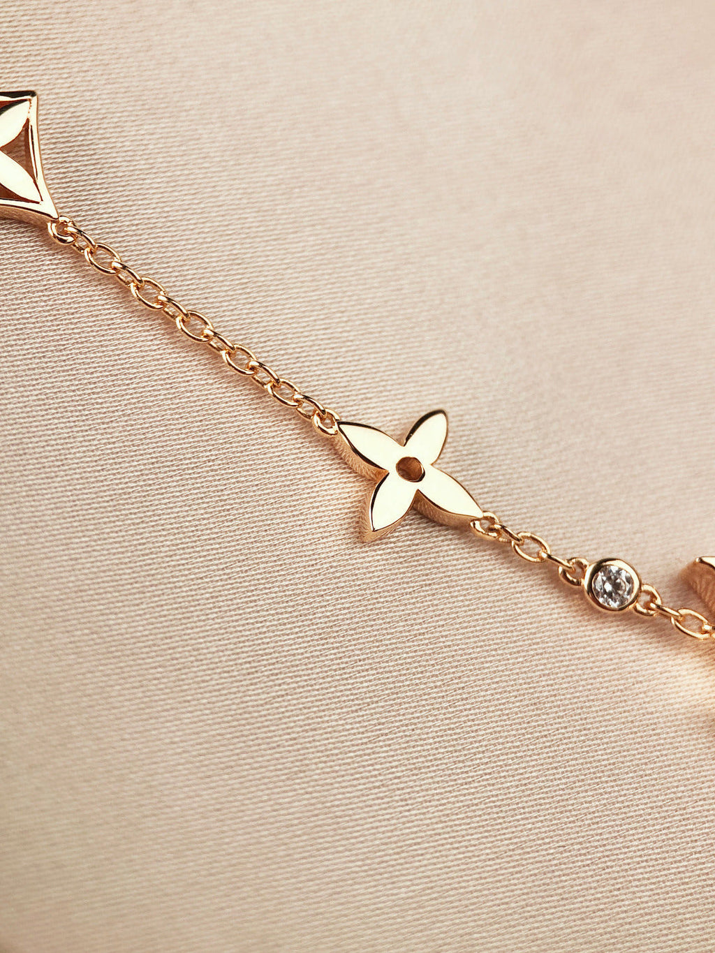 ⭐Miroze STAR AND SUN 7 MOTIFS GOLD BRACELET