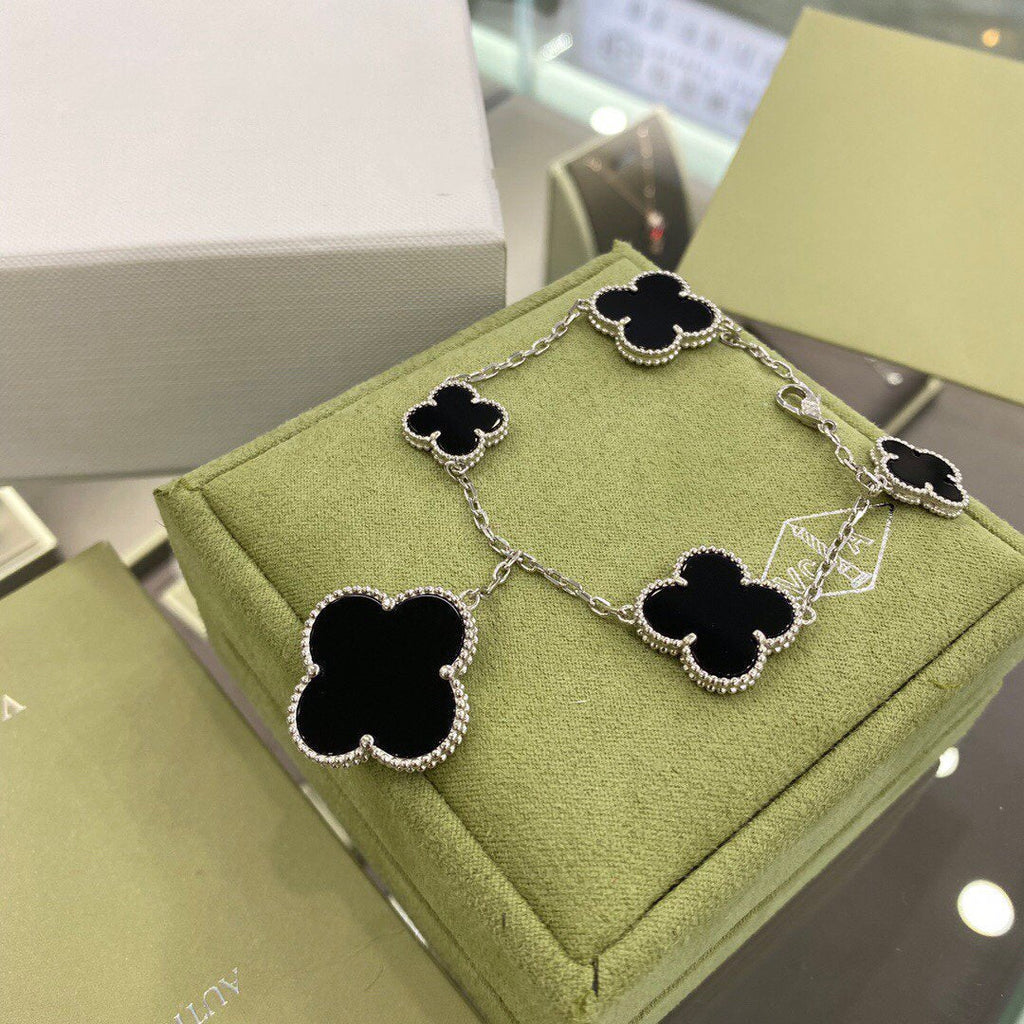 ⭐Miroze CLOVER 5 MOTIFS SIVLER ONYX BRACELET