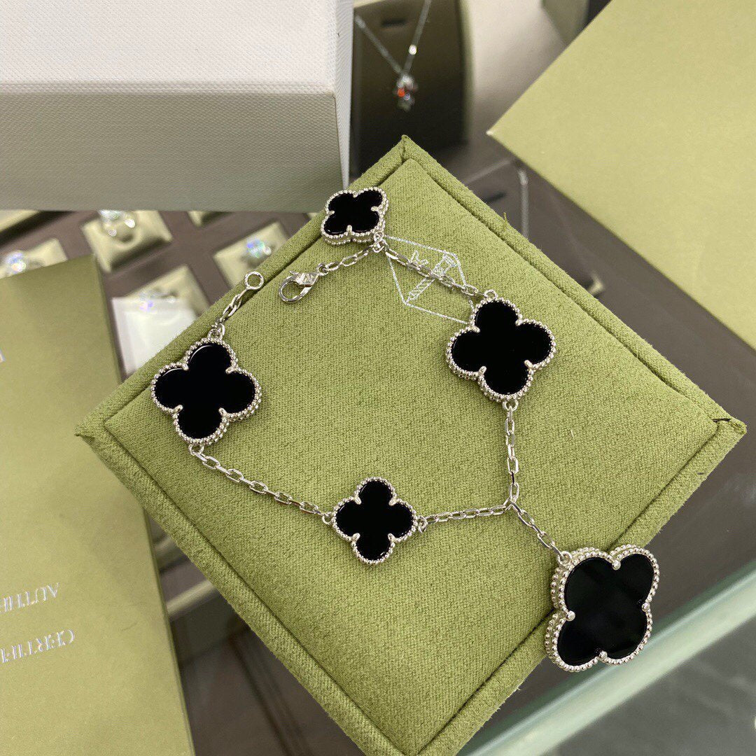 ⭐Miroze CLOVER 5 MOTIFS SIVLER ONYX BRACELET
