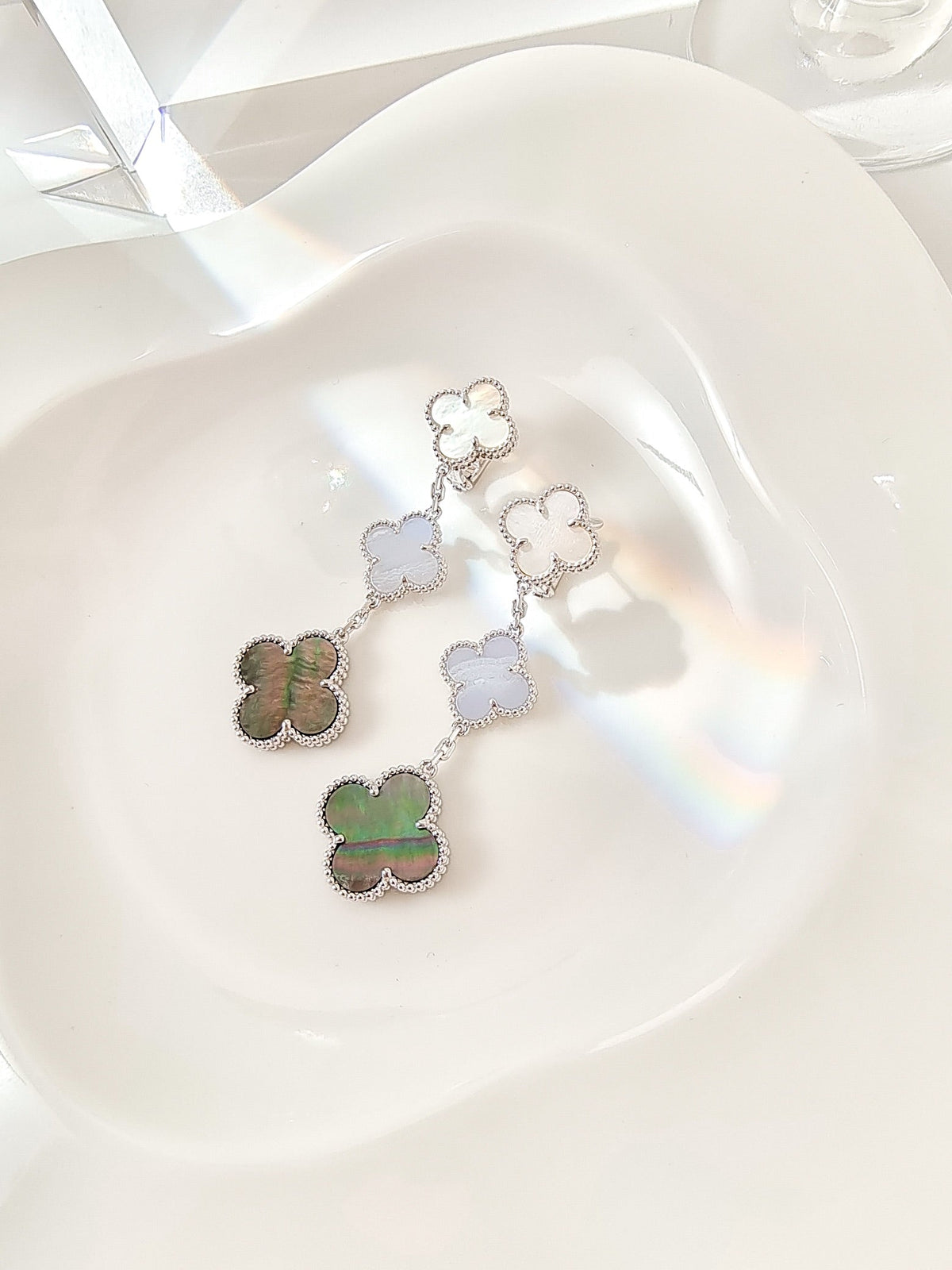 [⭐Miroze]CLOVER 3 MOTIFS CHALCEDONY DARK MOP SILVER EARRINGS