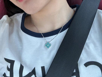 [⭐Miroze]CLOVER 1 DIAMOND LIGHT BLUE SILVER NECKLACE