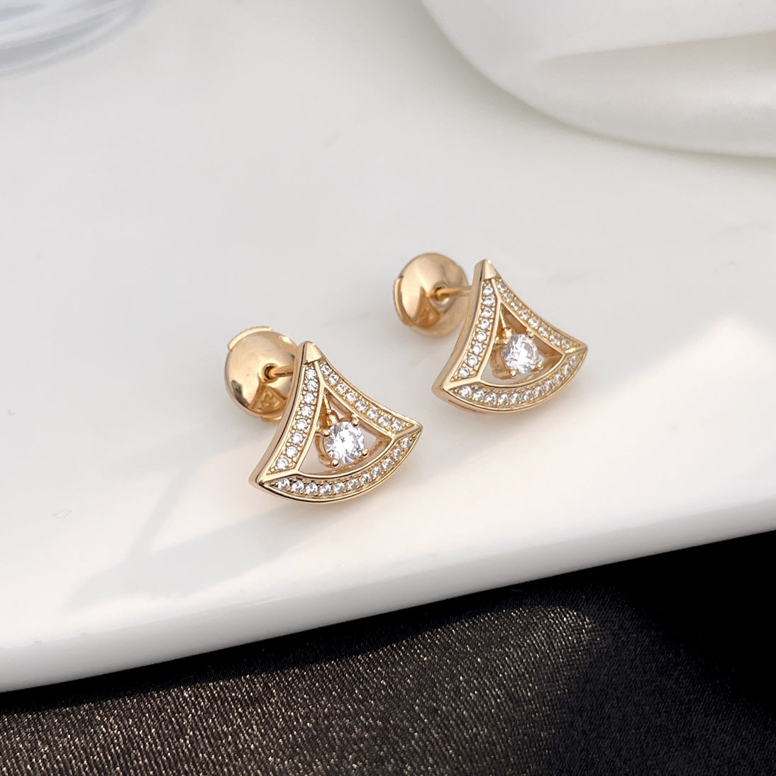 [⭐Miroze]DREAM MINI DIAMOND STUD EARRINGS