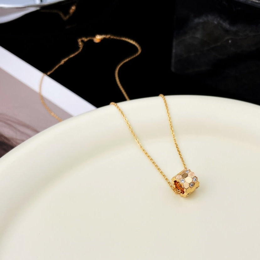 ⭐Miroze BEE MINI PEDANT DIAMOND NECKLACE