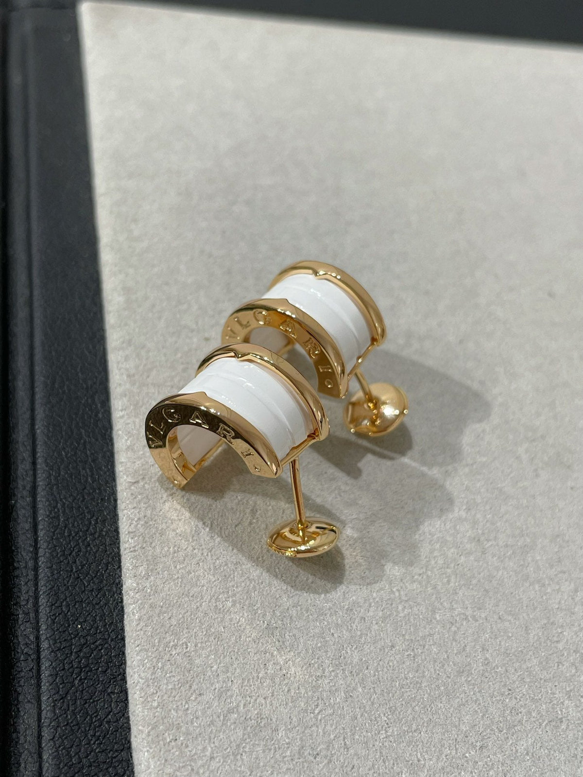 [⭐Veya]ZERO 1 PINK GOLD CERAMIC EARRINGS