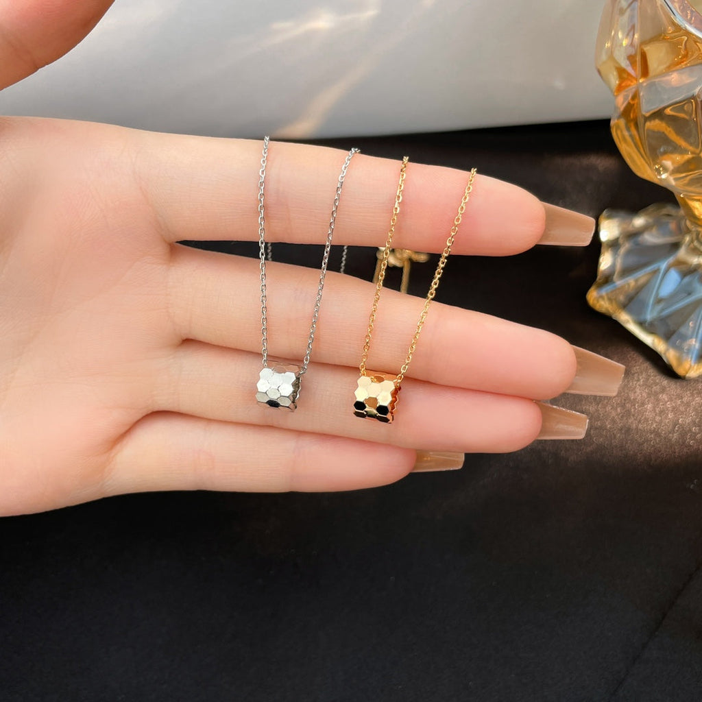 ⭐Miroze BEE MINI NECKLACE