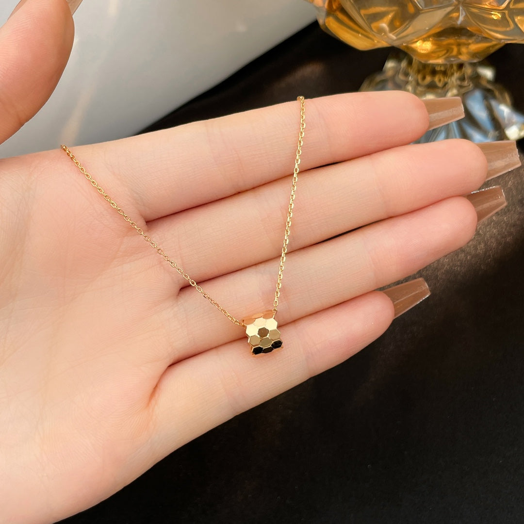 ⭐Miroze BEE MINI NECKLACE