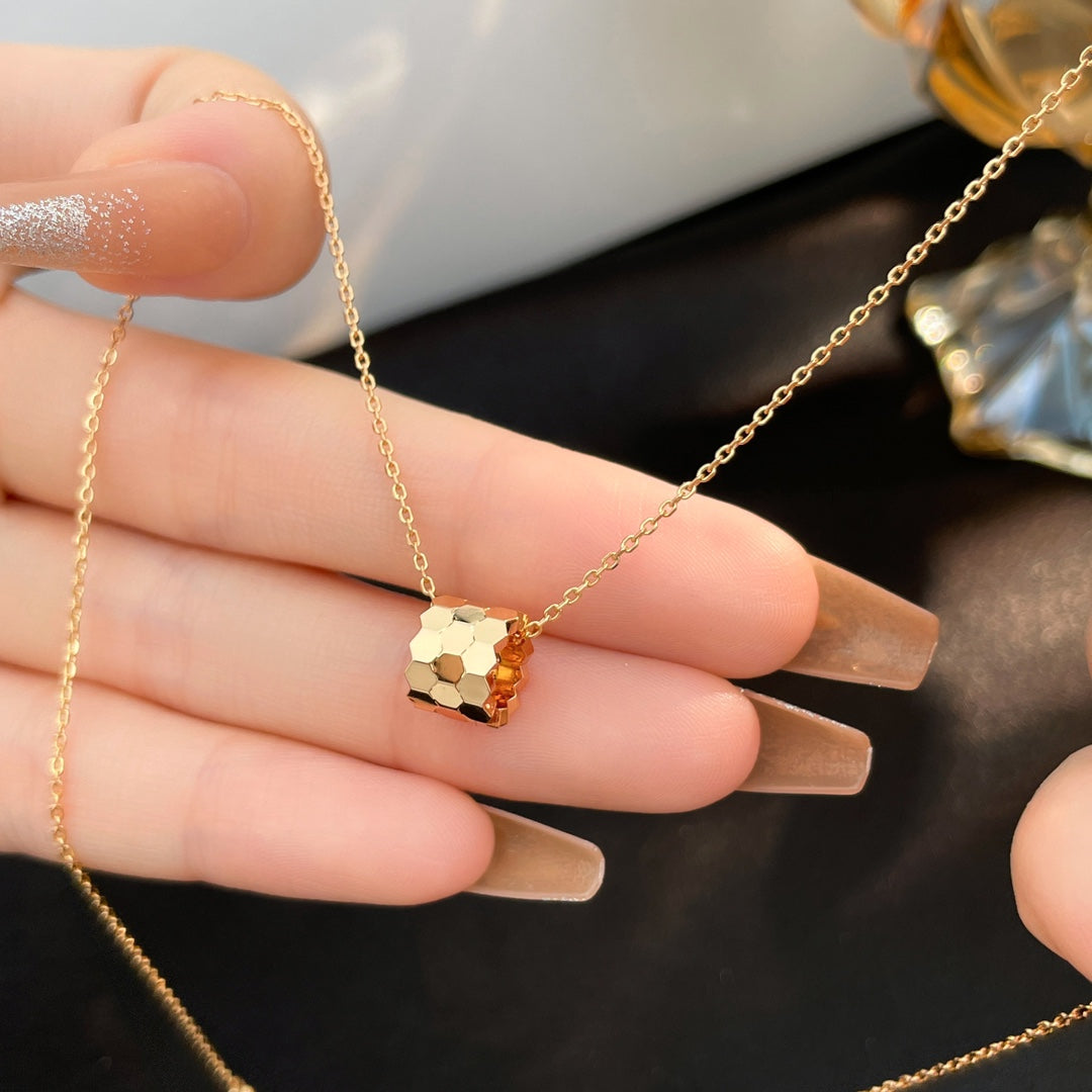 ⭐Miroze BEE MINI NECKLACE