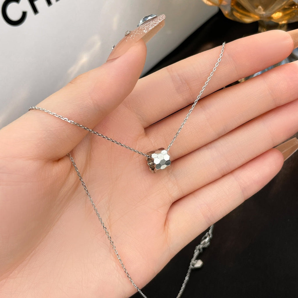⭐Miroze BEE MINI NECKLACE