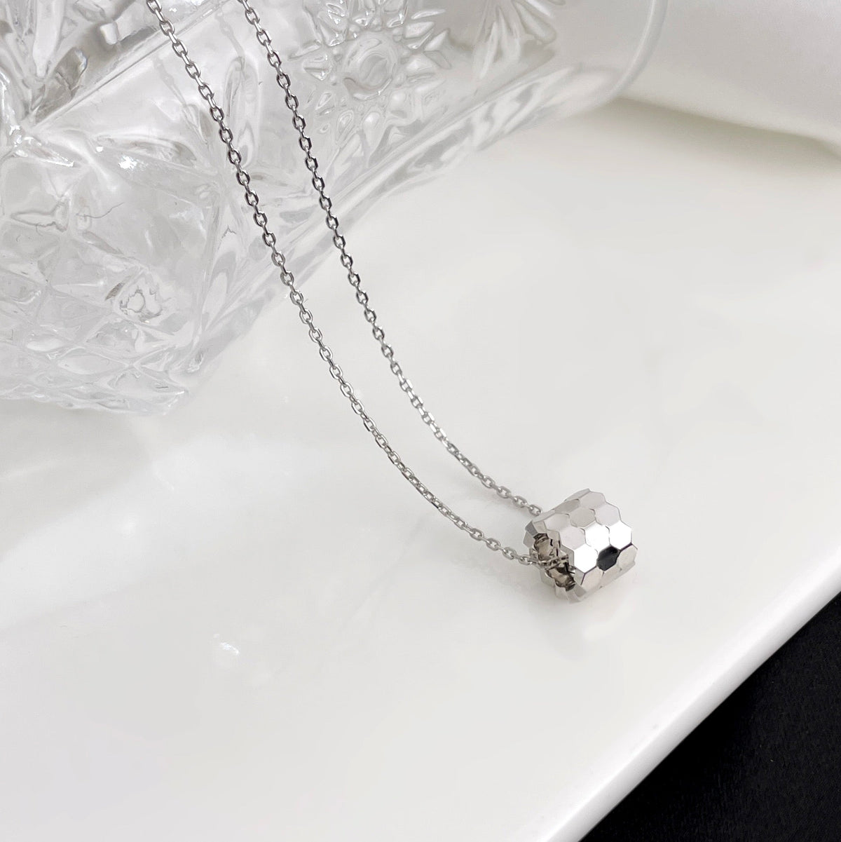 ⭐Miroze BEE MINI NECKLACE
