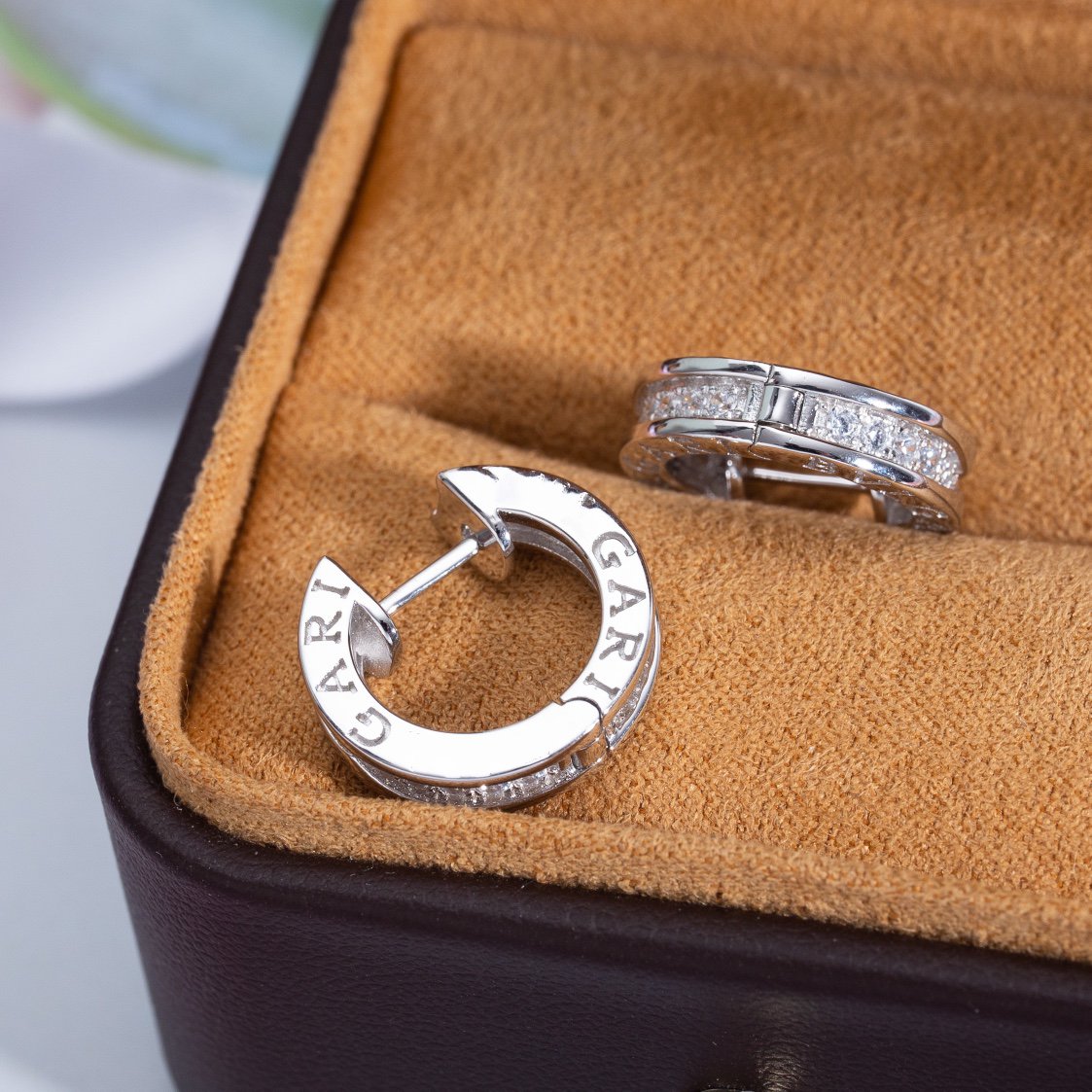 [⭐Veya]ZERO 1 MINI SILVER DIAMOND EARRINGS