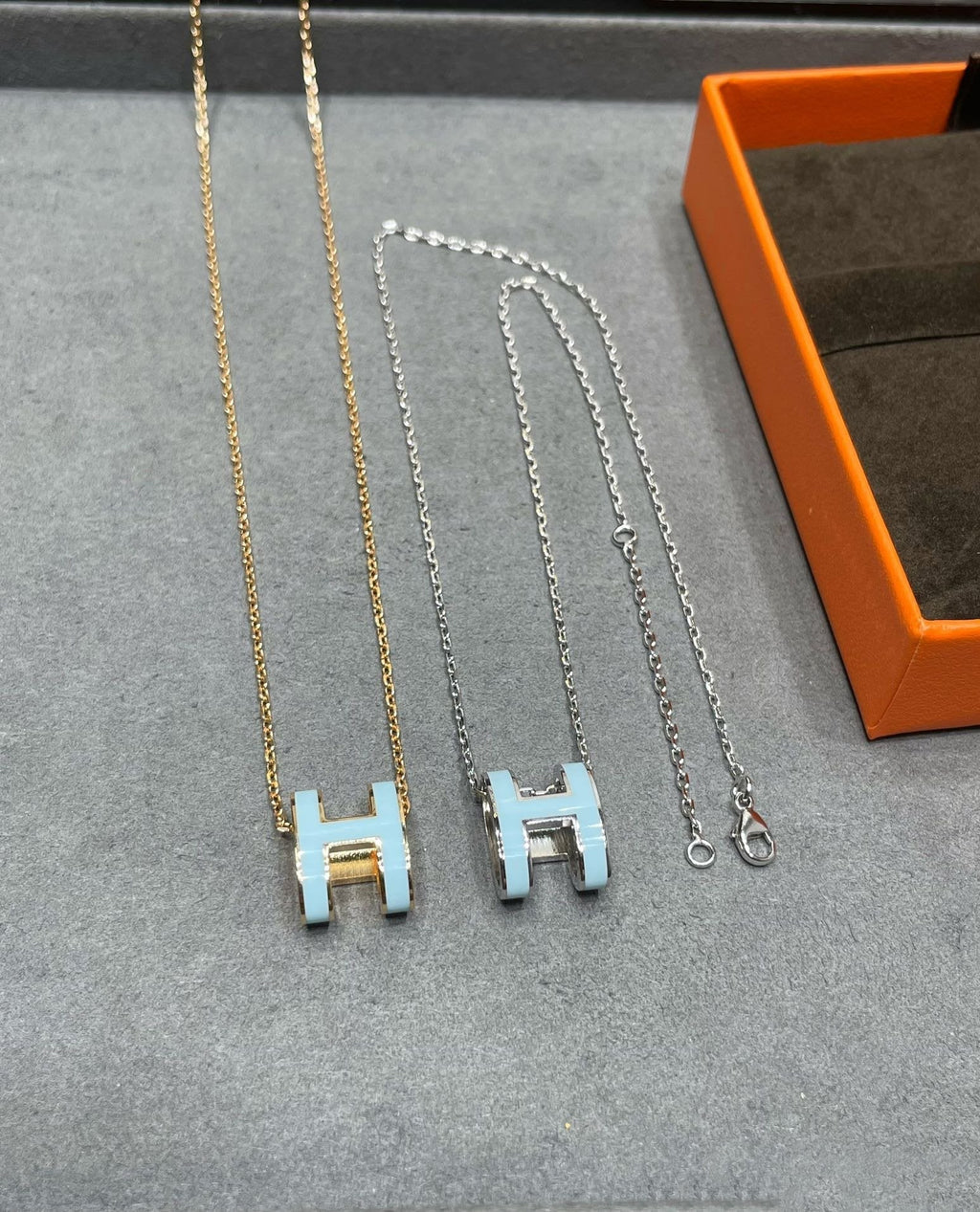 ⭐Miroze POP H SKY BLUE NECKLACE