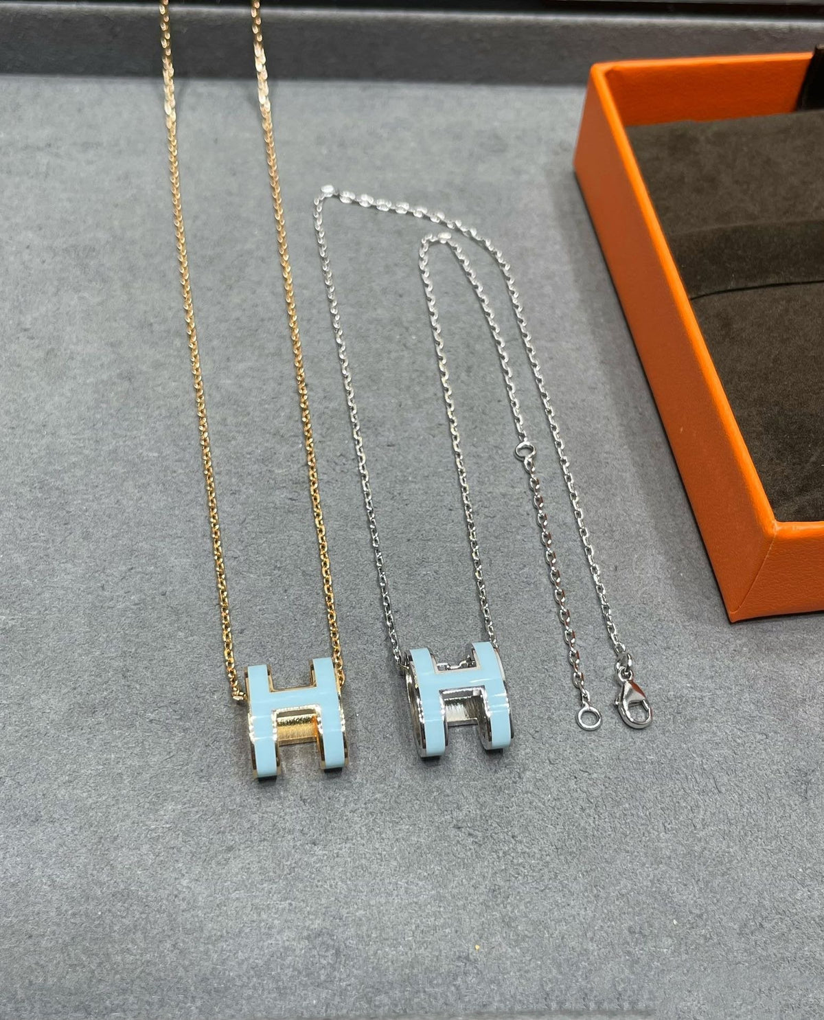 ⭐Miroze POP H SKY BLUE NECKLACE