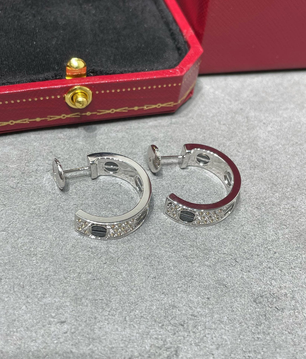 [⭐Miroze]LOVE CERAMIC DIAMOND PAVED SILVER EARRINGS
