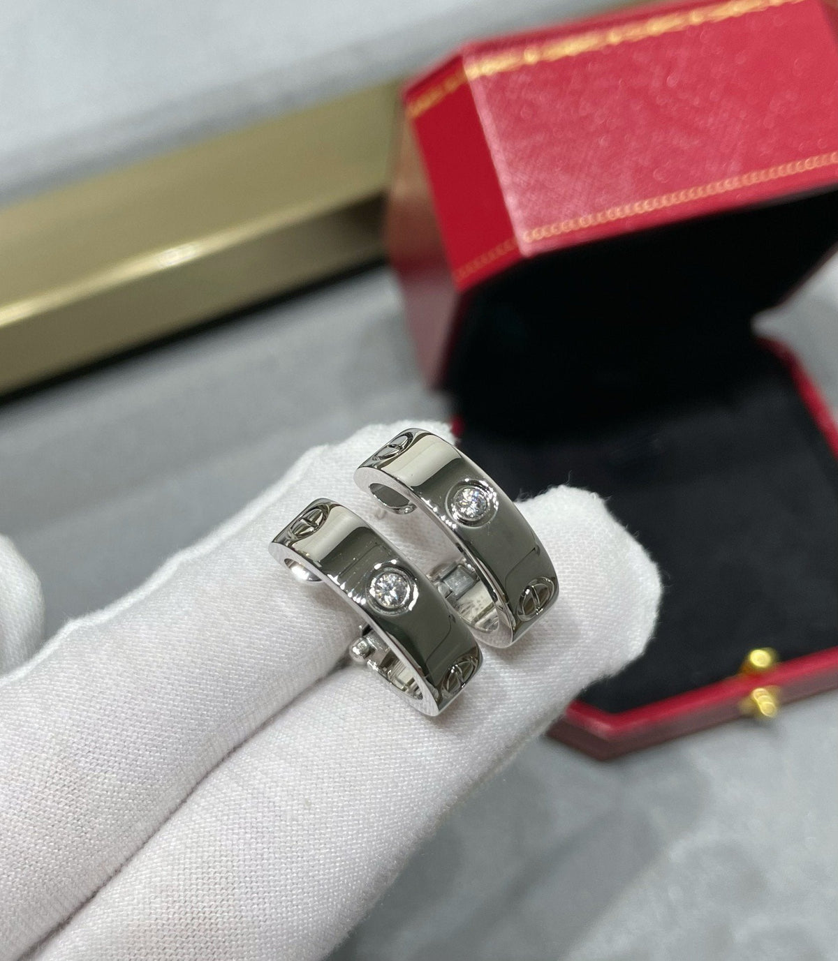 [⭐Miroze]LOVE 5.5MM 1 DIAMOND EARRINGS