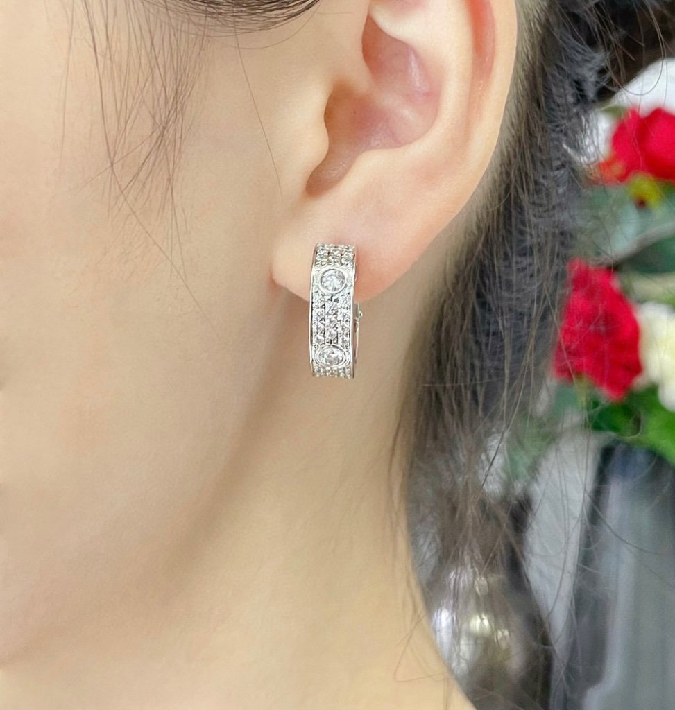 [⭐Miroze]LOVE 5.5MM DIAMOND PAVED EARRINGS