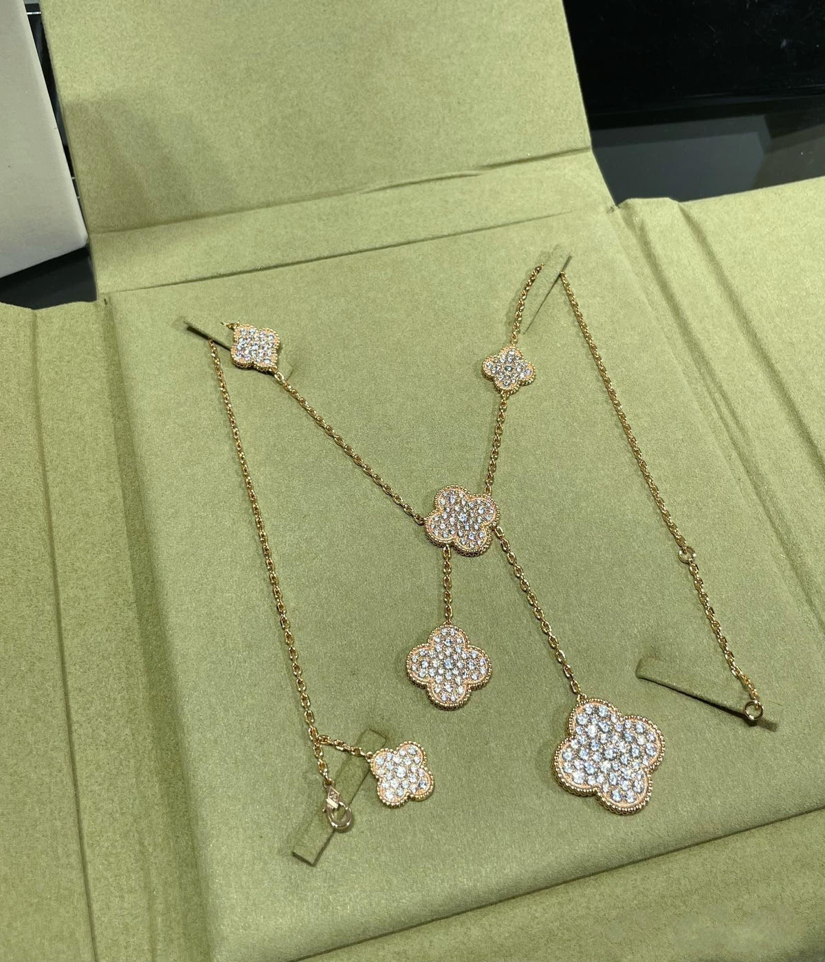 [⭐Miroze]CLOVER 6 MOTIF DIAMOND PAVED NECKLACE